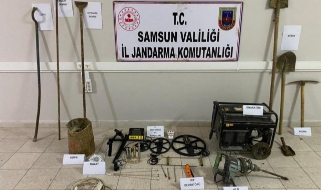 Kaçak kazı yapan 7 kişiyi jandarma suçüstü yakaladı