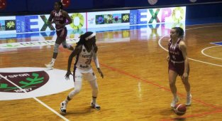 Kadınlar Basketbol Süper Ligi: Hatayspor: 103 - Elazığ İl Özel İdare: 51