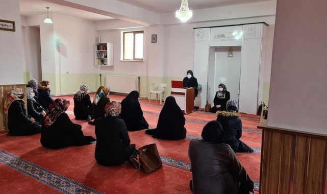 Kadınlara özel hatim programı düzenlendi