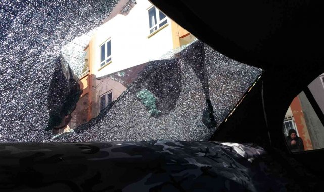 Kahramanmaraş'ta fırtına hayatı felç etti