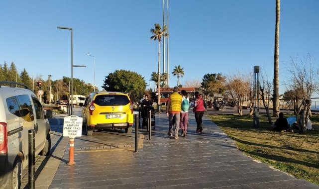 Kaldırıma yapılan taksi bekleme yeri tepki çekti