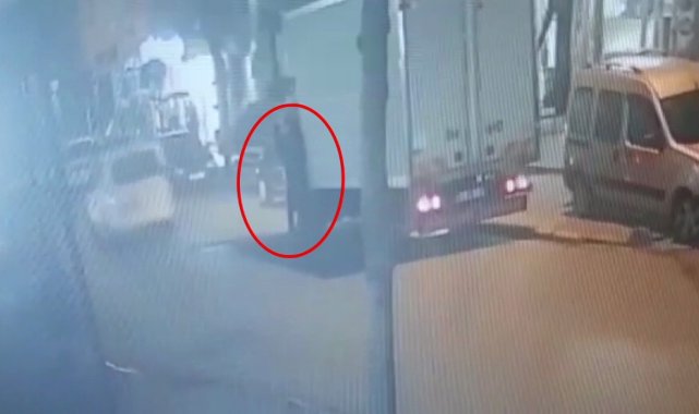 Kamyonetten çaldığı kredi kartıyla &#039;temassız&#039; alışveriş yaptı