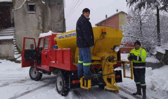 Kandilli Belediyesi kar temizleme çalışmalarını aralıksız sürdürüyor