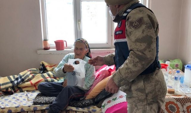 Kanser hastası kadınının ilaçlarını jandarma ekipleri yetiştirdi