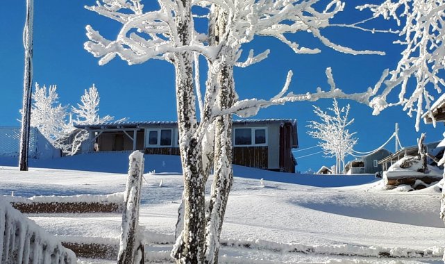 Kar kalınlığı 50 santime ulaştı, ortaya seyrine doyumsuz manzaralar çıktı