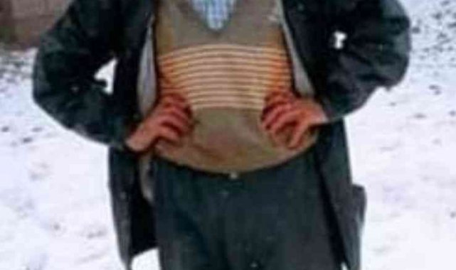 Kar kürürken hayatını kaybetti