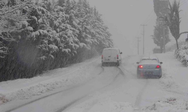 Kar yağışı Kocaeli'yi etkisi altına aldı