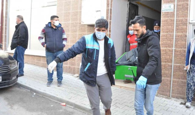 Karaman'da 32 yaşındaki şahıs apartmanın bahçesinde ölü bulundu