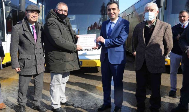 Karaman'da mesleki intibak eğitimini tamamlayan şoförler belgelerini aldı