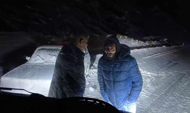 Karda mahsur kalan biri çocuk 4 kişiye İhlas Haber Ajansı ulaştı