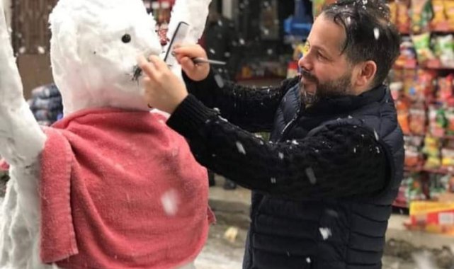 Kardan adama sokak ortasında &#039;sinekkaydı&#039; tıraş