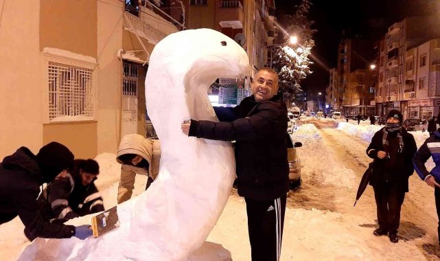 Kardan kobra yılanı