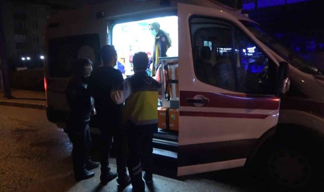 Karısıyla tartıştı, baba evine gidip kendini bıçakladı