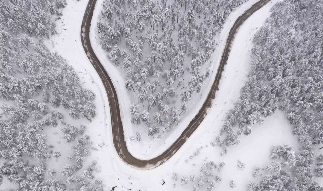 Karla beyaza bürünen Görecik Yaylası havadan görüntülendi