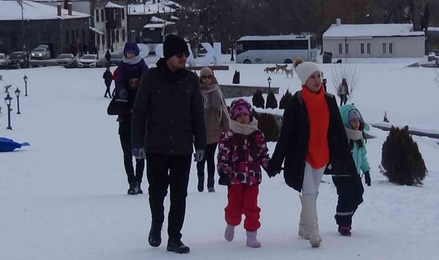 Kars'ta yarıyıl tatili yoğunluğu