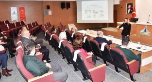 Kartepe Belediyesi'nin yetkililerine ilk yardım eğitim verildi