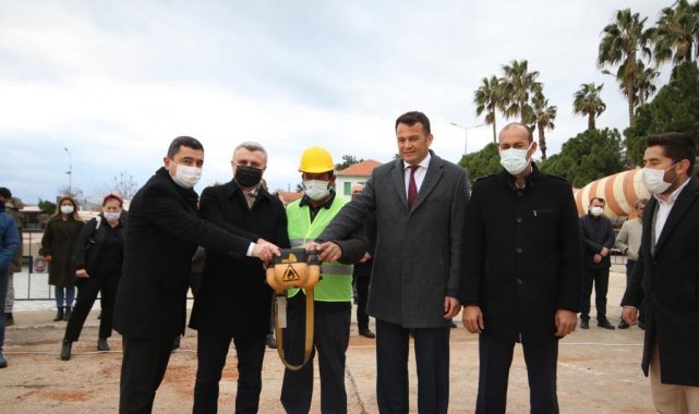 Kaş'ın Kahramanları Anıtı'nın temeli atıldı