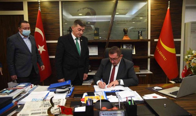 Kastamonu Belediyesinde asgari ücret 5 bin 800 liraya çıkartıldı