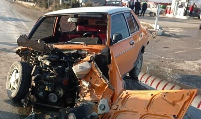 Kastamonu'da minibüs ile otomobil çarpıştı: 1 yaralı