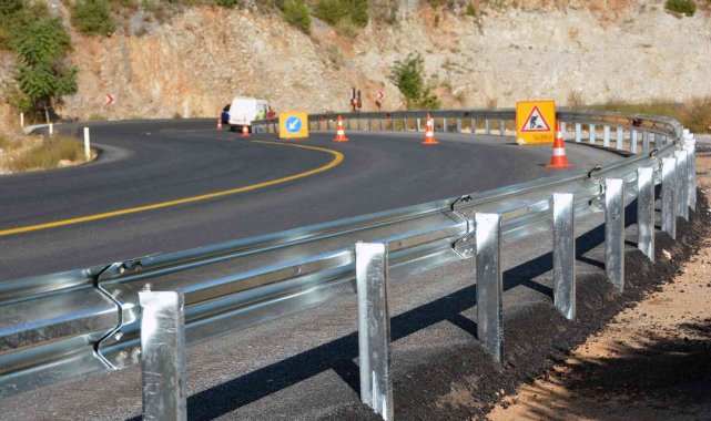 Kavaklıdere'de 5 km oto korkuluk yapıldı