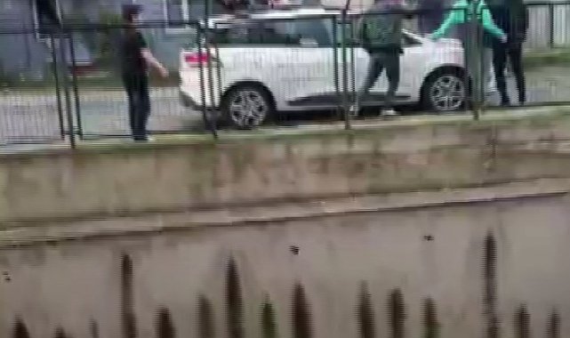 Kavgada yaralanan gençten annesine tepki: "Anne neden geldin"