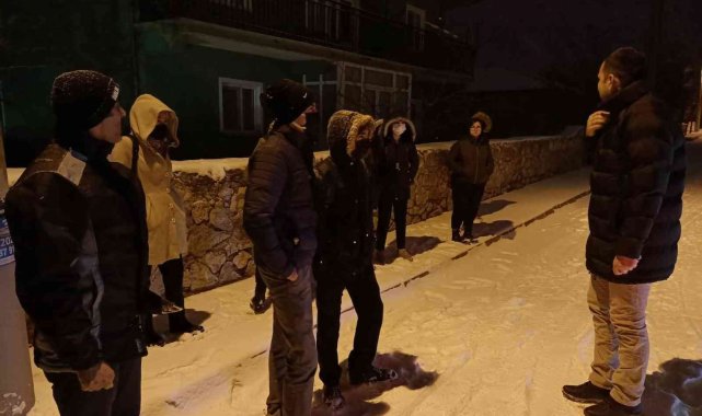 Kaymakam Bolat, sabah erken saatlerde servis denetimine çıktı