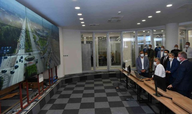 Kayseri'de 110 kamera ile 55 kavşakta karla mücadeleye destek veriliyor