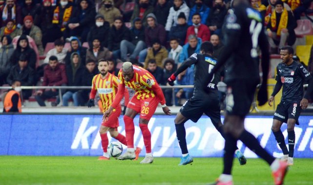 Kayserisporlu Thiam gol krallığını kovalıyor