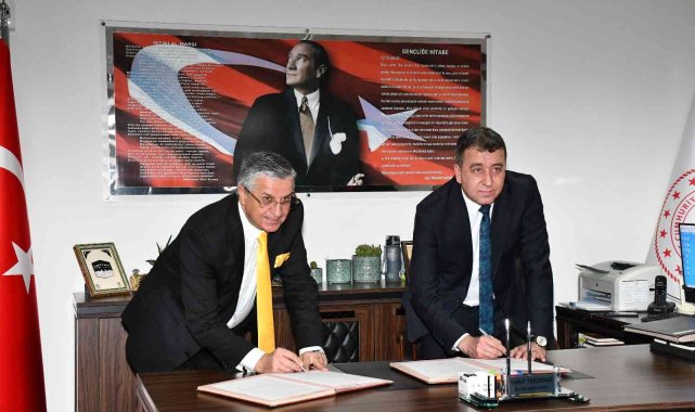 Kemer Belediyesi ile Milli Eğitim Müdürlüğü arasında 'Hayat Boyu Öğrenme' protokolü