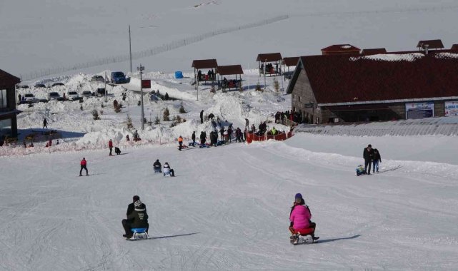 Ketençimen Kayak Merkezi Niğdelileri mutlu etti
