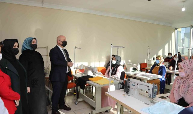 KİGEM ile hem öğreniyor hem de aile ekonomisine katkı sağlıyorlar