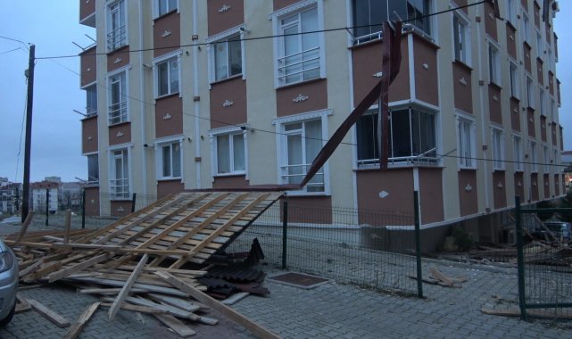 Kırklareli'nde fırtınanın verdiği hasar gün ağarınca ortaya çıktı