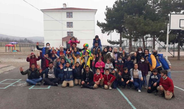 Kırsal mahalledeki öğrencilere sosyal etkinlik