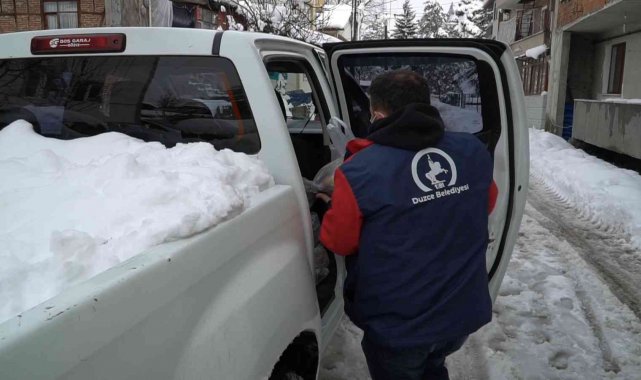 Kış günlerinde yüreklere dokunan sıcacık bir el