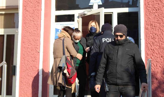 Kız arkadaşı ve annesine kurşun yağdıran sanığa müebbet hapis