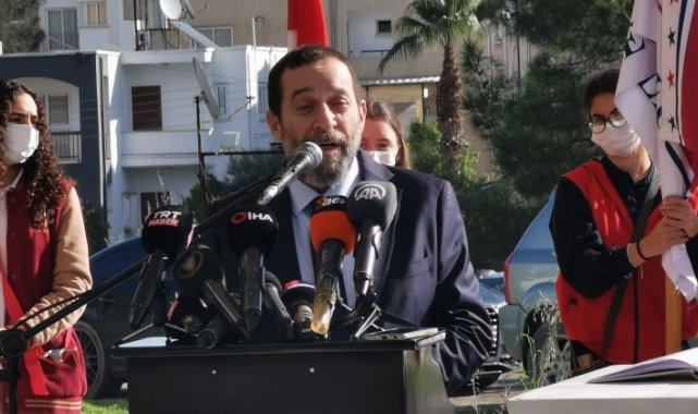 KKTC'nin Kurucu Cumhurbaşkanı Denktaş vefatının 10'uncu yılında anıldı