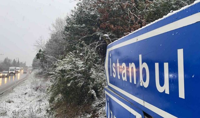 Kocaeli'de kar yağışı etkili oluyor