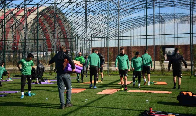 Kocaelispor'un yeni transferi Rasheed Akanbi: "Müslüman olduğum için kolay adapte oldum"