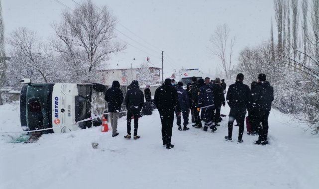 Kontrolden çıkan otobüs devrildi: 2 yaralı