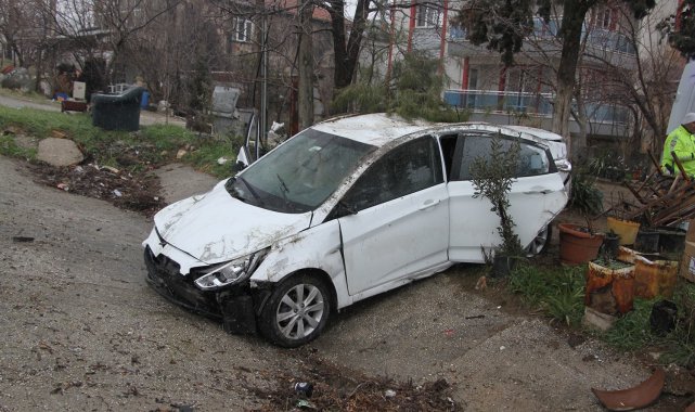 Kontrolden çıkan otomobil takla attı: 1 yaralı