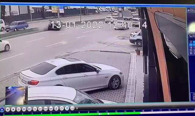 Kontrolden çıkıp karşı şeride böyle geçti...Can pazarı yaşandı