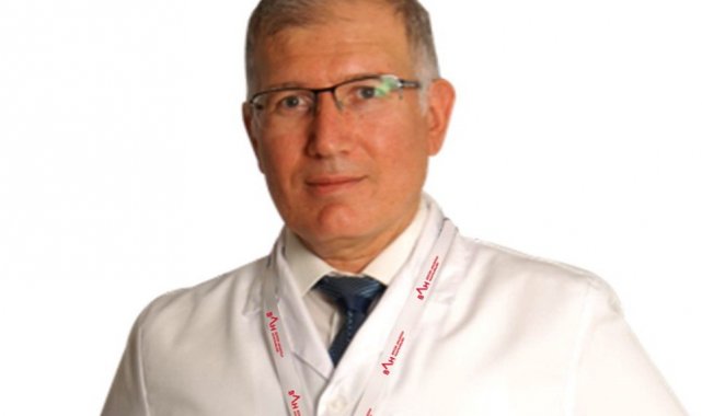 Kontrolsüz kontakt lens kullanımı göz sağlığını bozabilir