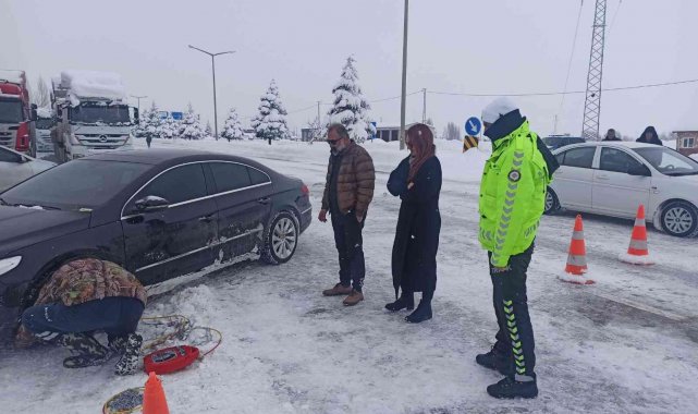 Konya-Antalya karayolunda ulaşım güçlükle sağlanıyor