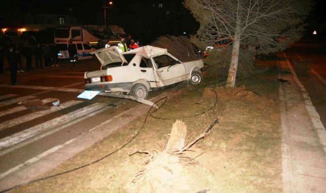 Konya&#039;da gizli buzlanma kazalara sebep oldu: 5 yaralı