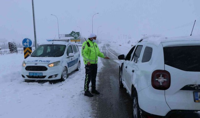 Konya&#039;da kar yağışı yeniden başladı