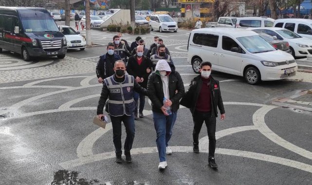 Konya'da uyuşturucu sattığı tespit edilen 2 kişi tutukladı