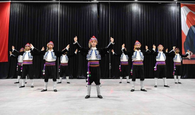 Konyaaltı Halk Oyunları Topluluğu yeni üyelerini arıyor