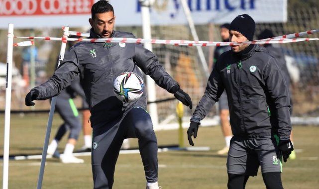 Konyaspor, Adana Demirspor'a hazırlanıyor