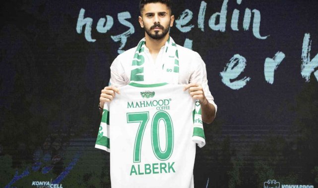 Konyaspor'da iki imza birden