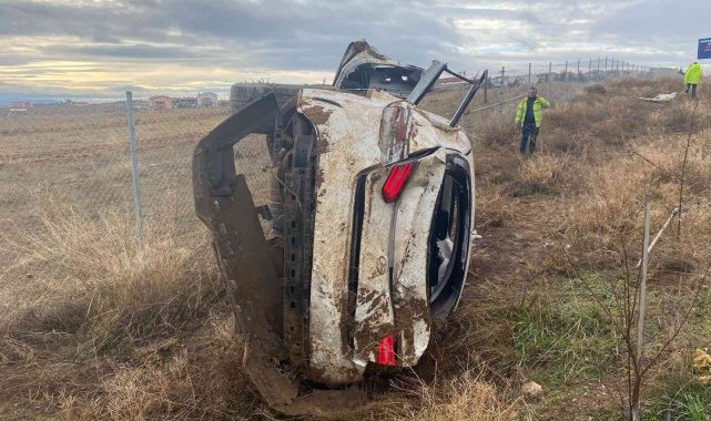 Konyasporlu milli futbolcu Ahmet Çalık trafik kazasında hayatını kaybetti